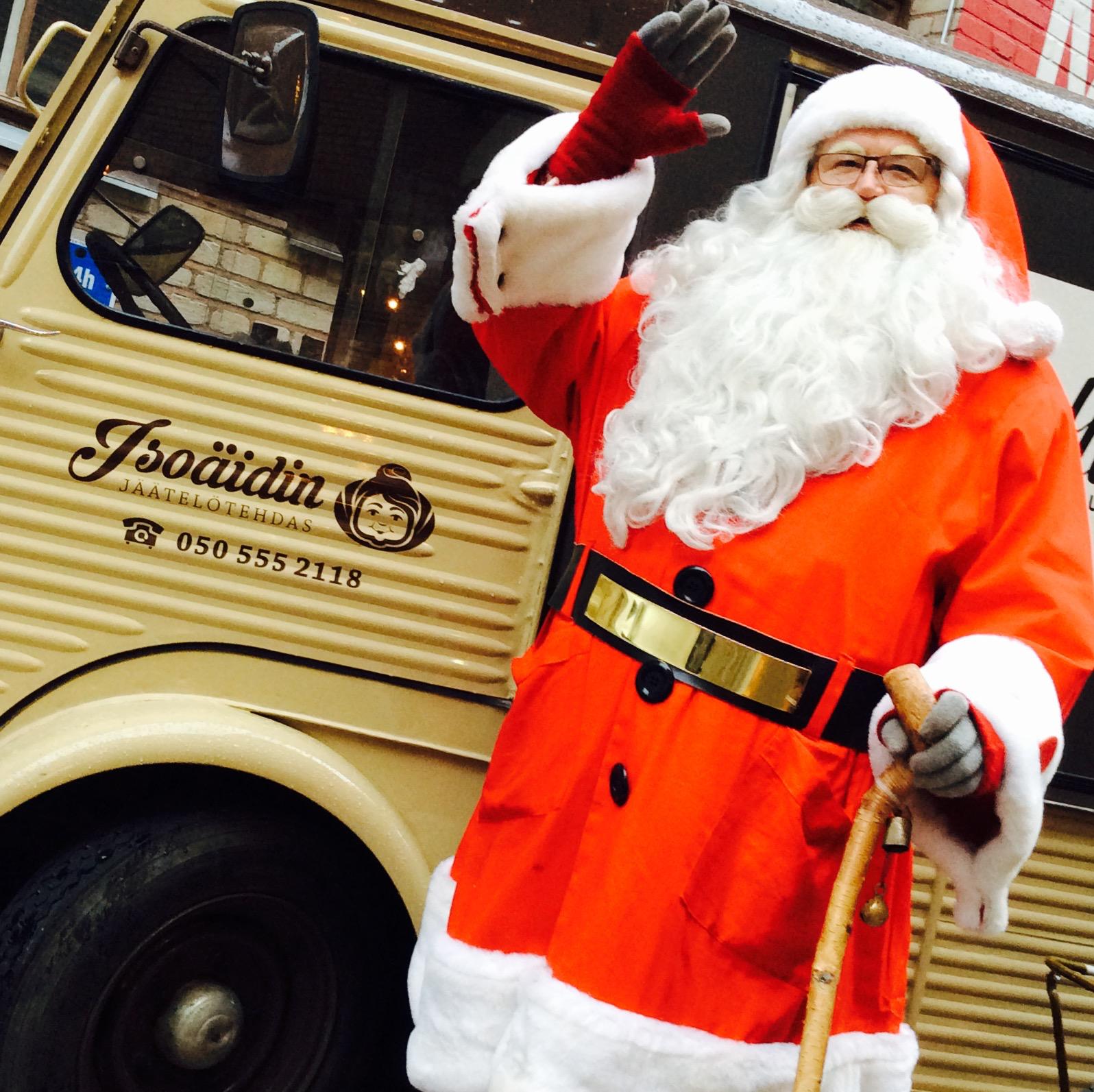 Joulupukki Citikan vaalean rekan vieressä